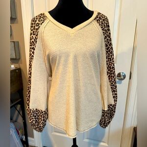 Entro Brand Women’s Waffle Knit Top